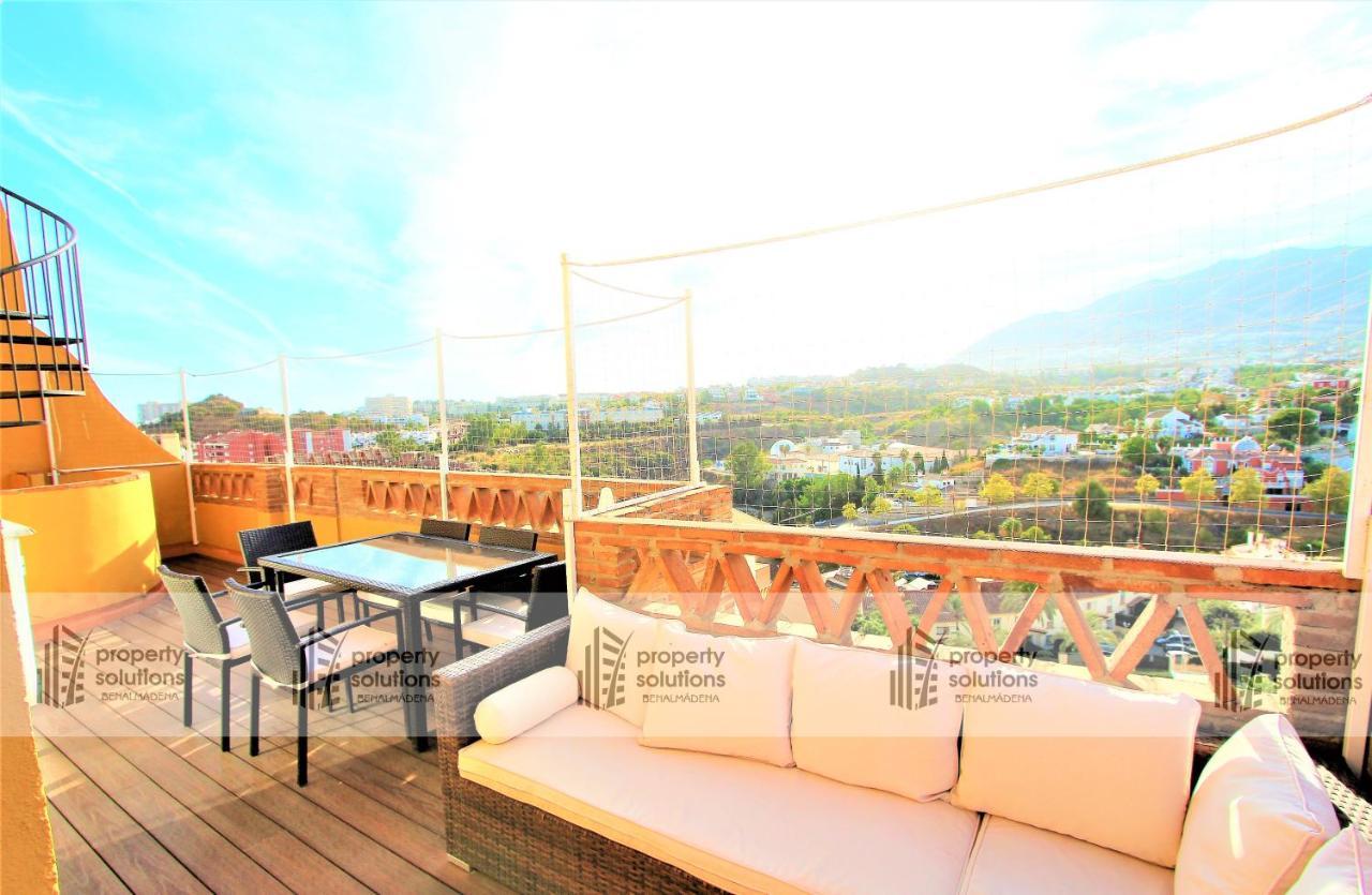 Apartamento ático Deluxe. Gran Terraza Con Vistas Panorámicas. Piscina De Temporada. Parking Gratis. *