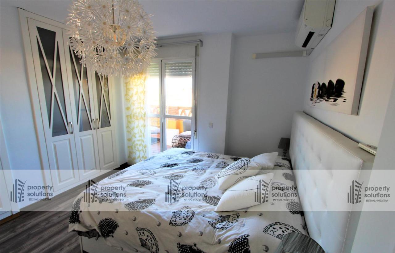 Apartamento ático Deluxe. Gran Terraza Con Vistas Panorámicas. Piscina De Temporada. Parking Gratis.