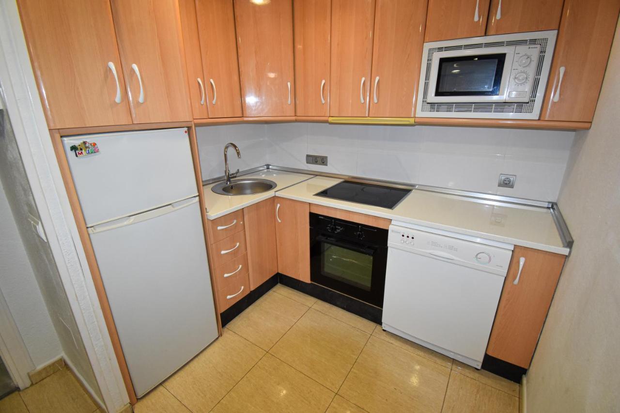Benal Beach, Superb 2 Bedroom 2 Bathroom Front Sleeps 6