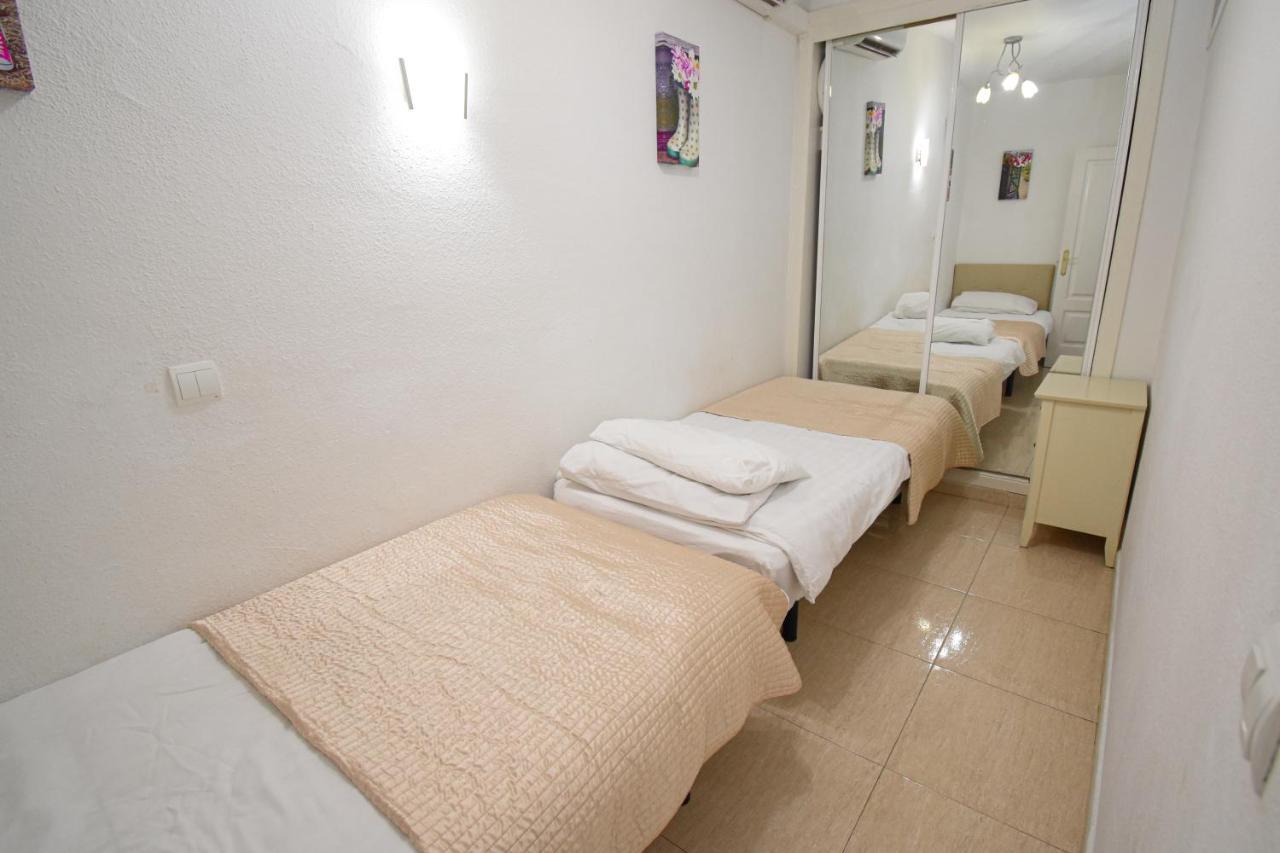 Apartment Benal Beach, Superb 2 Bedroom 2 Bathroom Front Sleeps 6 *