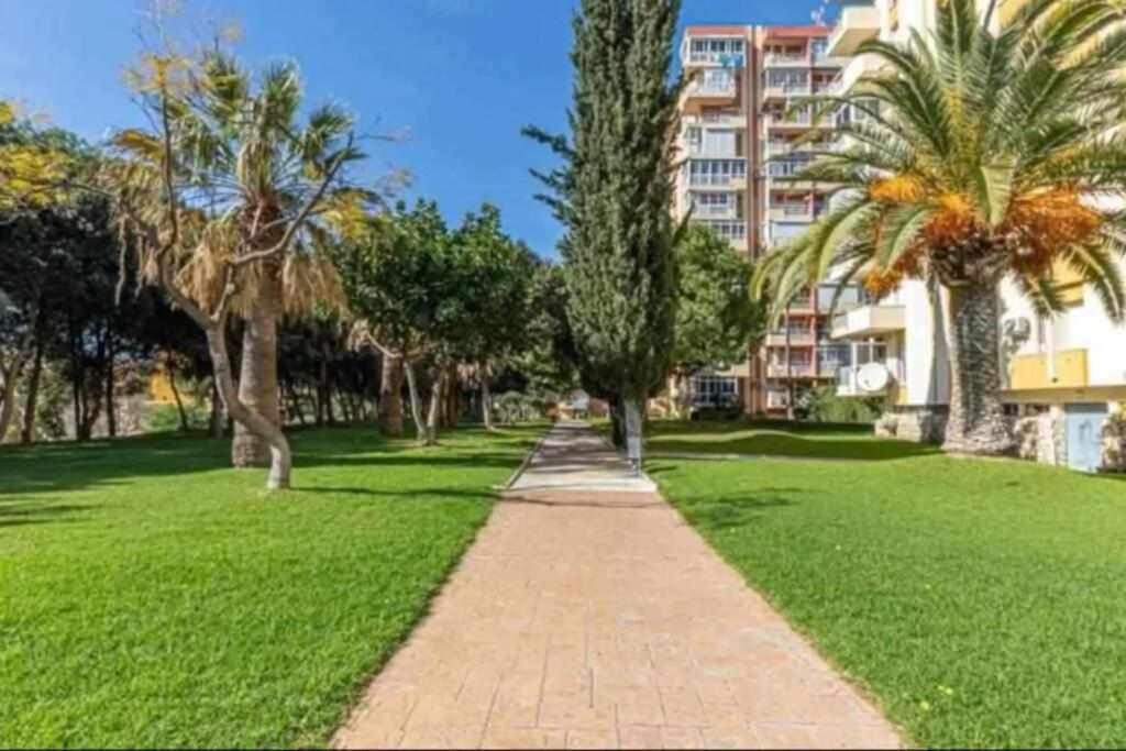 797 - Moderno Estudio En Iris 2 Con Piscinas