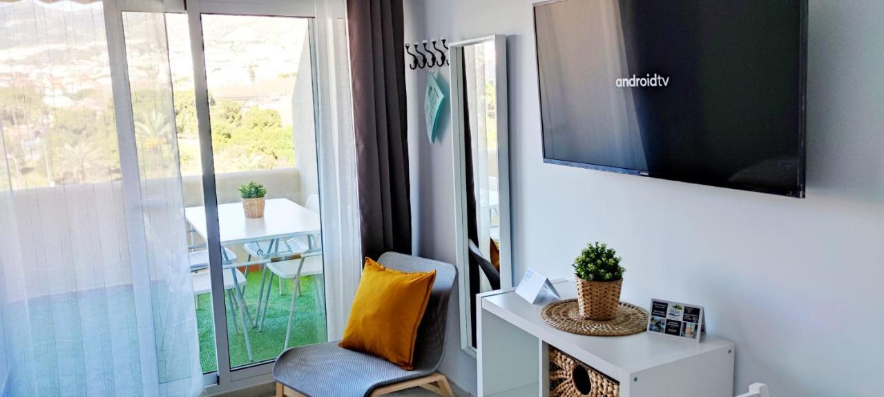 Holidays Benalbeach Apartamento *