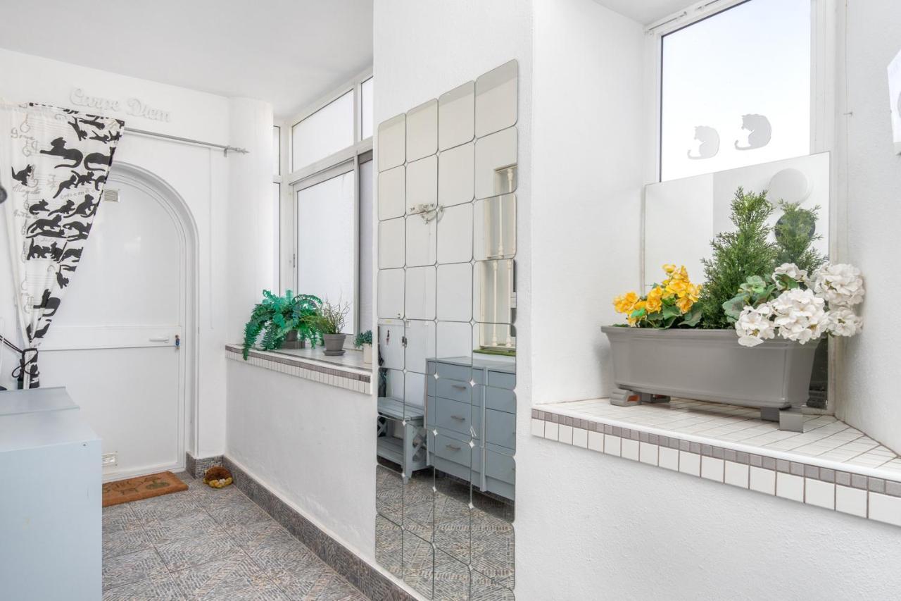 Apartment Exclusive Flat In With Sauna By Costarentals - Ref 72