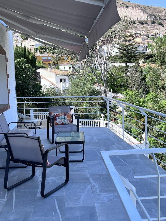 Villa Dream With Heated Swimming Pool, Jacuzzi, Waterfall, Heating Is Extra Benalmádena