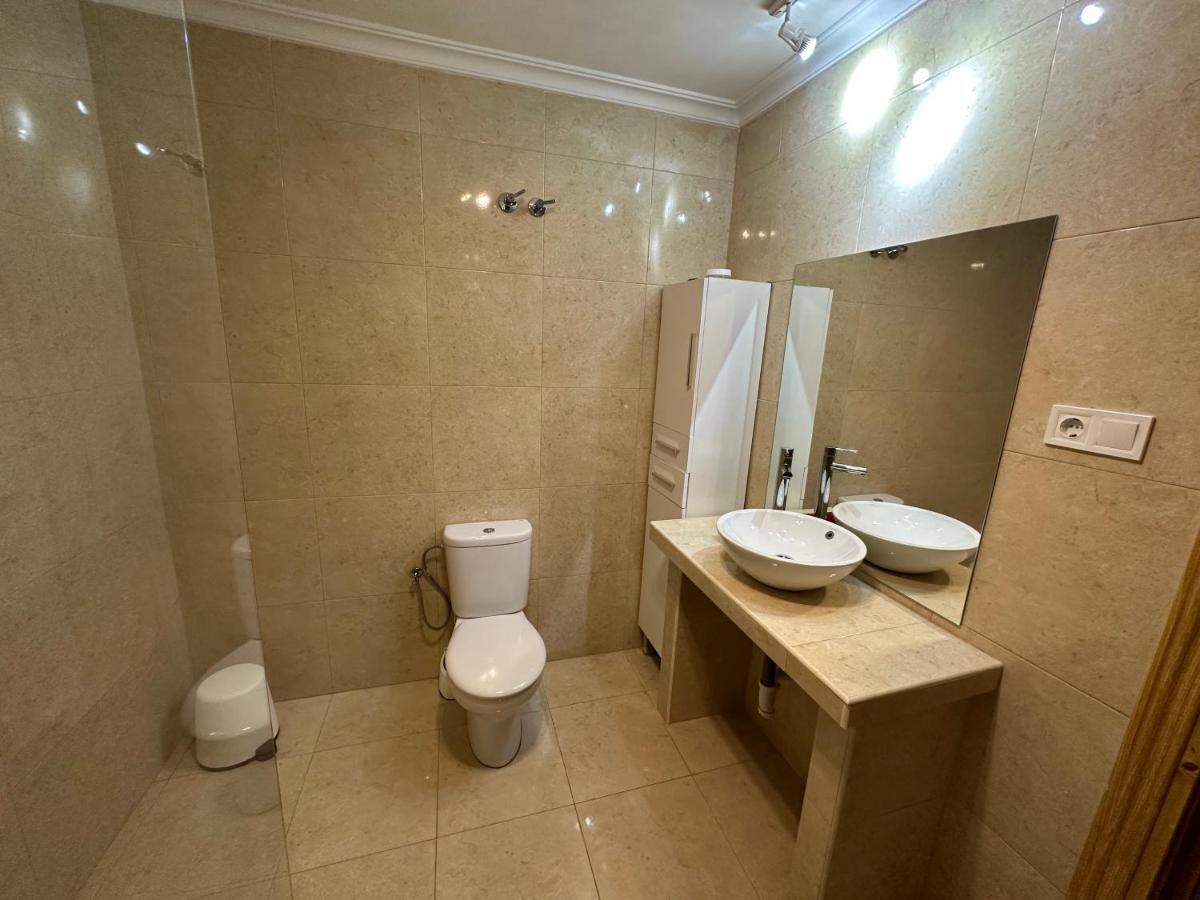 Villa Dream With Heated Swimming Pool, Jacuzzi, Waterfall, Heating Is Extra *