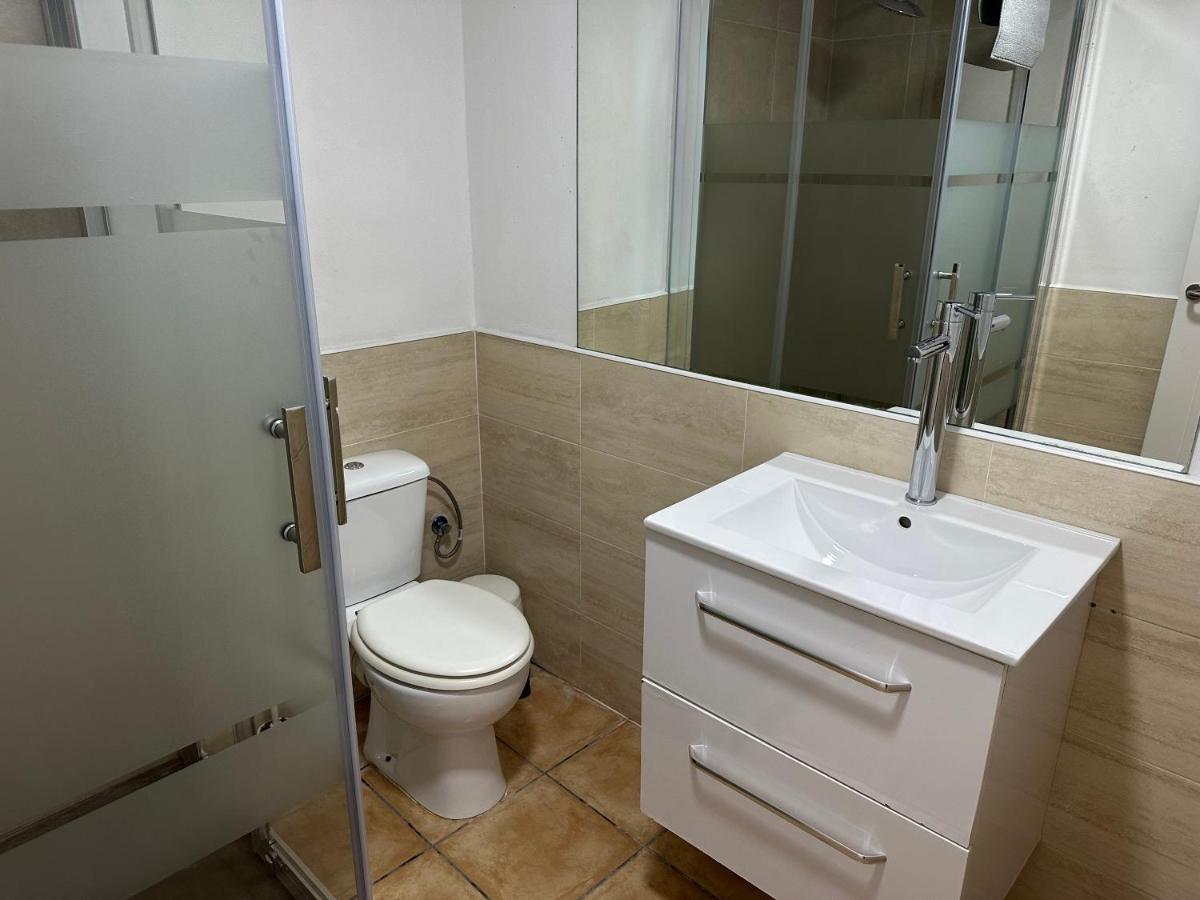 Villa Dream With Heated Swimming Pool, Jacuzzi, Waterfall, Heating Is Extra
