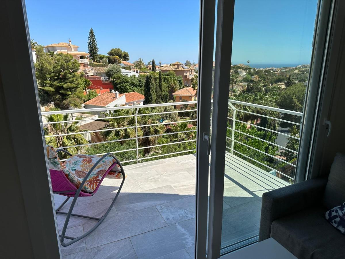 Dream With Heated Swimming Pool, Jacuzzi, Waterfall, Heating Is Extra Villa Benalmádena