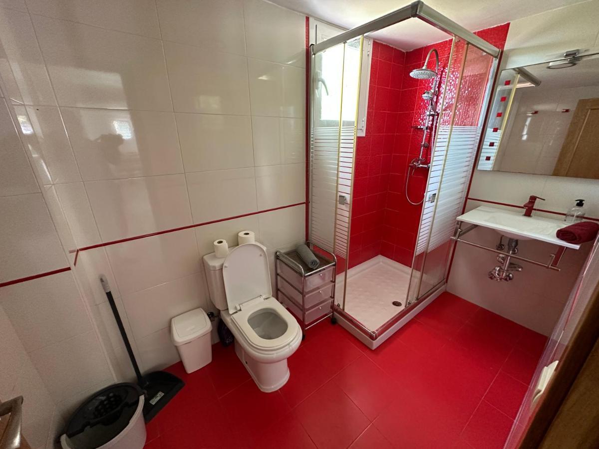 Villa Dream With Heated Swimming Pool, Jacuzzi, Waterfall, Heating Is Extra Benalmádena