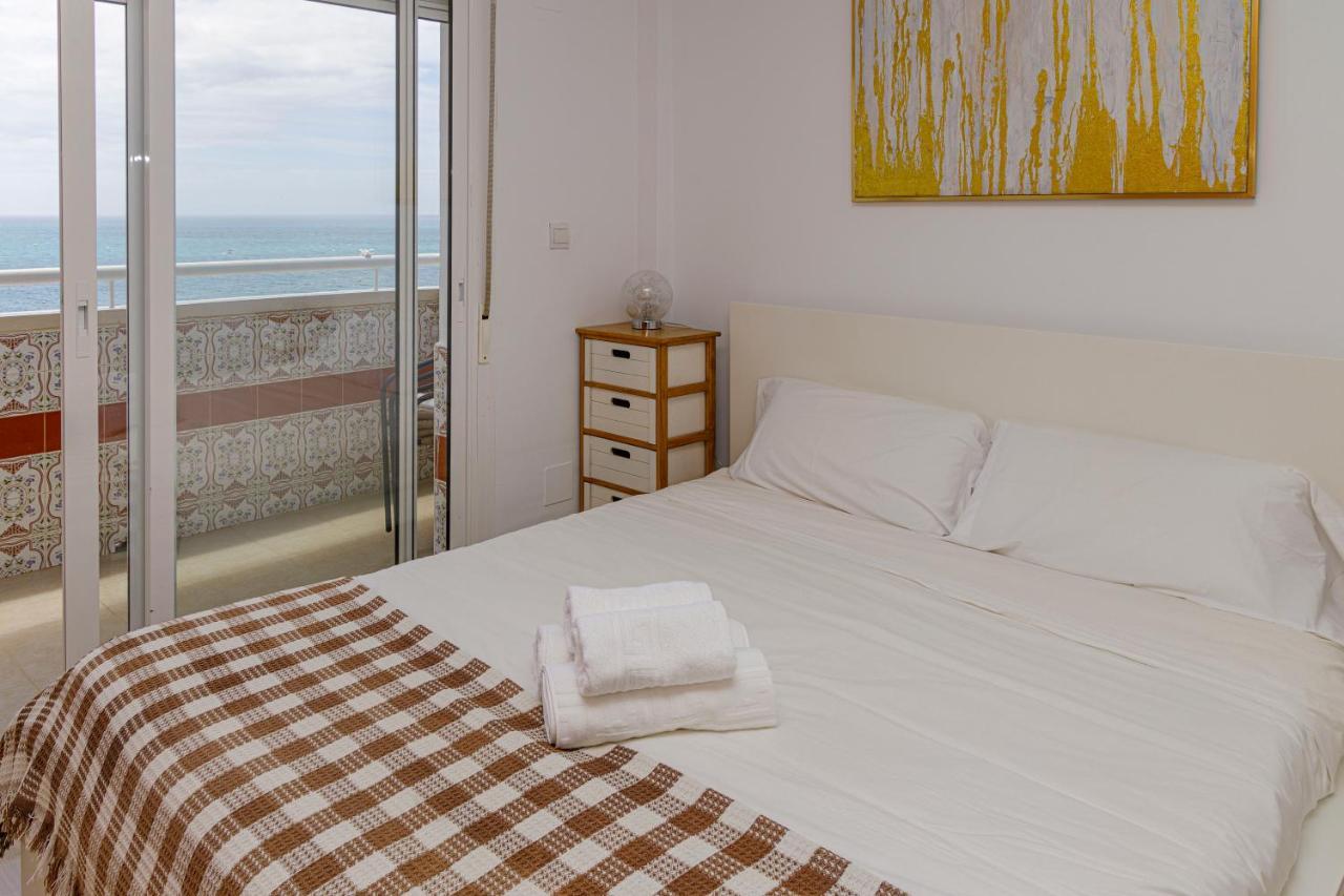 First Line Sea Views With Pool And Free Parking Appartement *