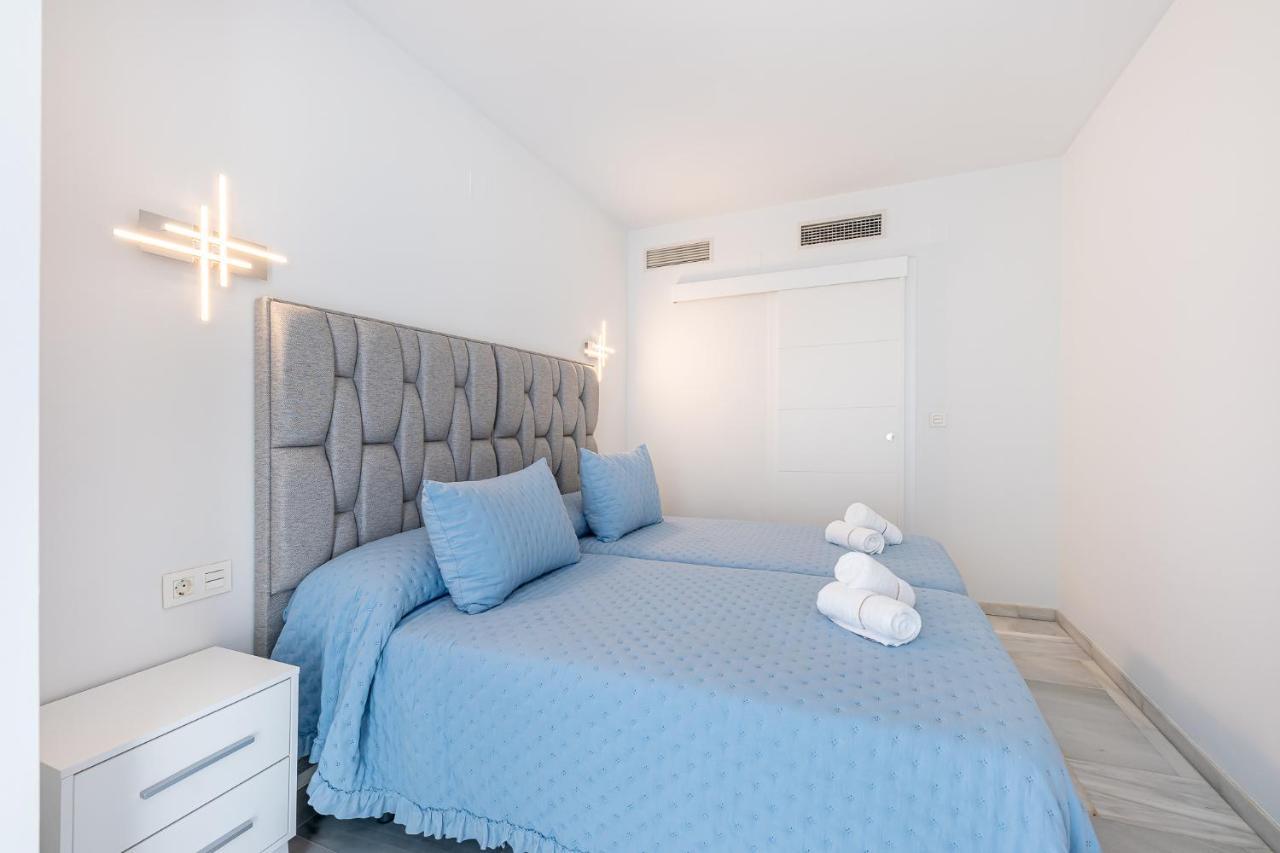 Apartment In Puerto Marina With Sea Views, First Line,