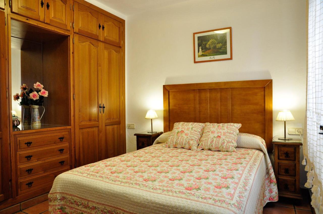 Villa Lo Antonio Coronao -- Private -bbq- Pool And Spectacular Garden With Sea Views -wifi-600mps-
