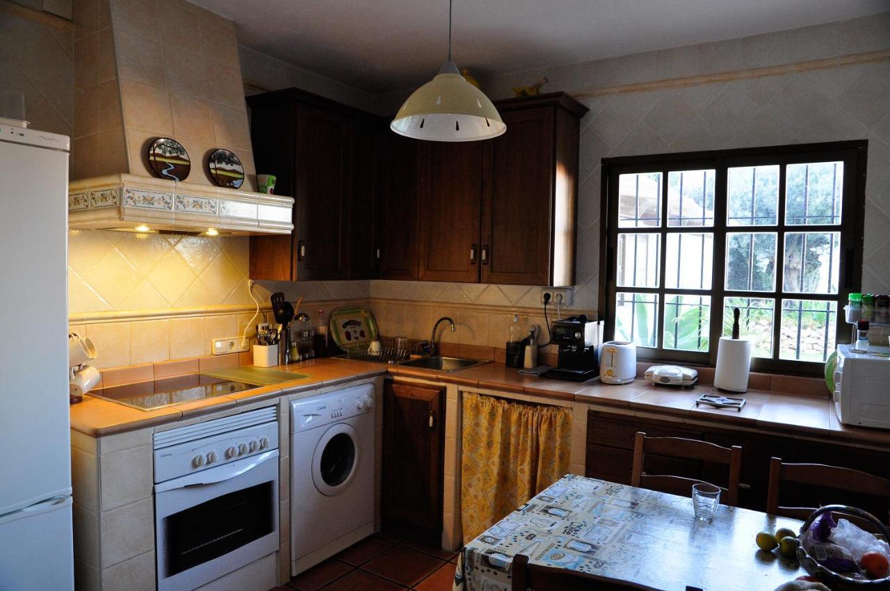 Villa Lo Antonio Coronao -- Private -bbq- Pool And Spectacular Garden With Sea Views -wifi-600mps- *