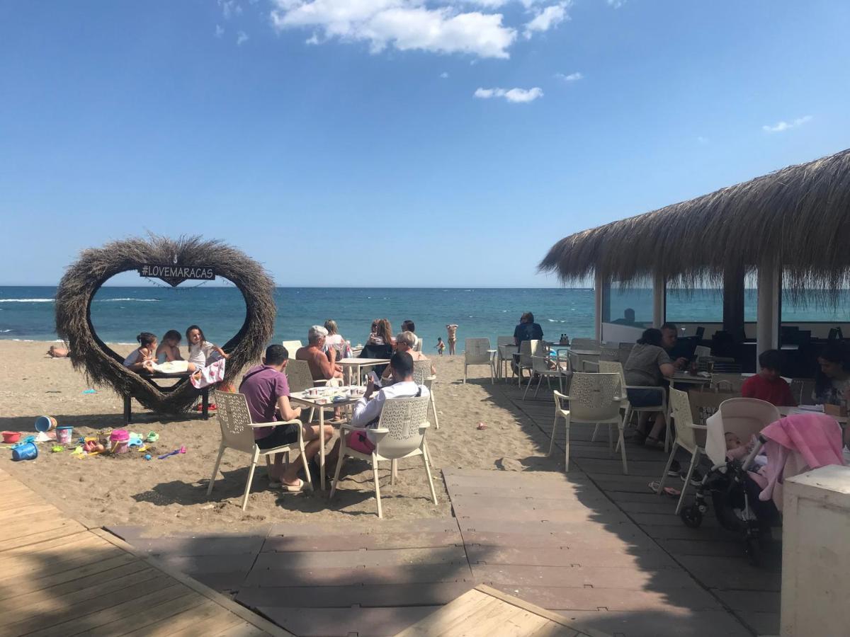 El Pensador, Luxe Aan Golfbaan *