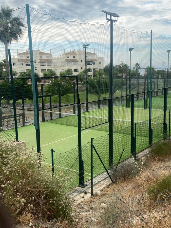 El Pensador, Luxe Aan Golfbaan Benalmadena