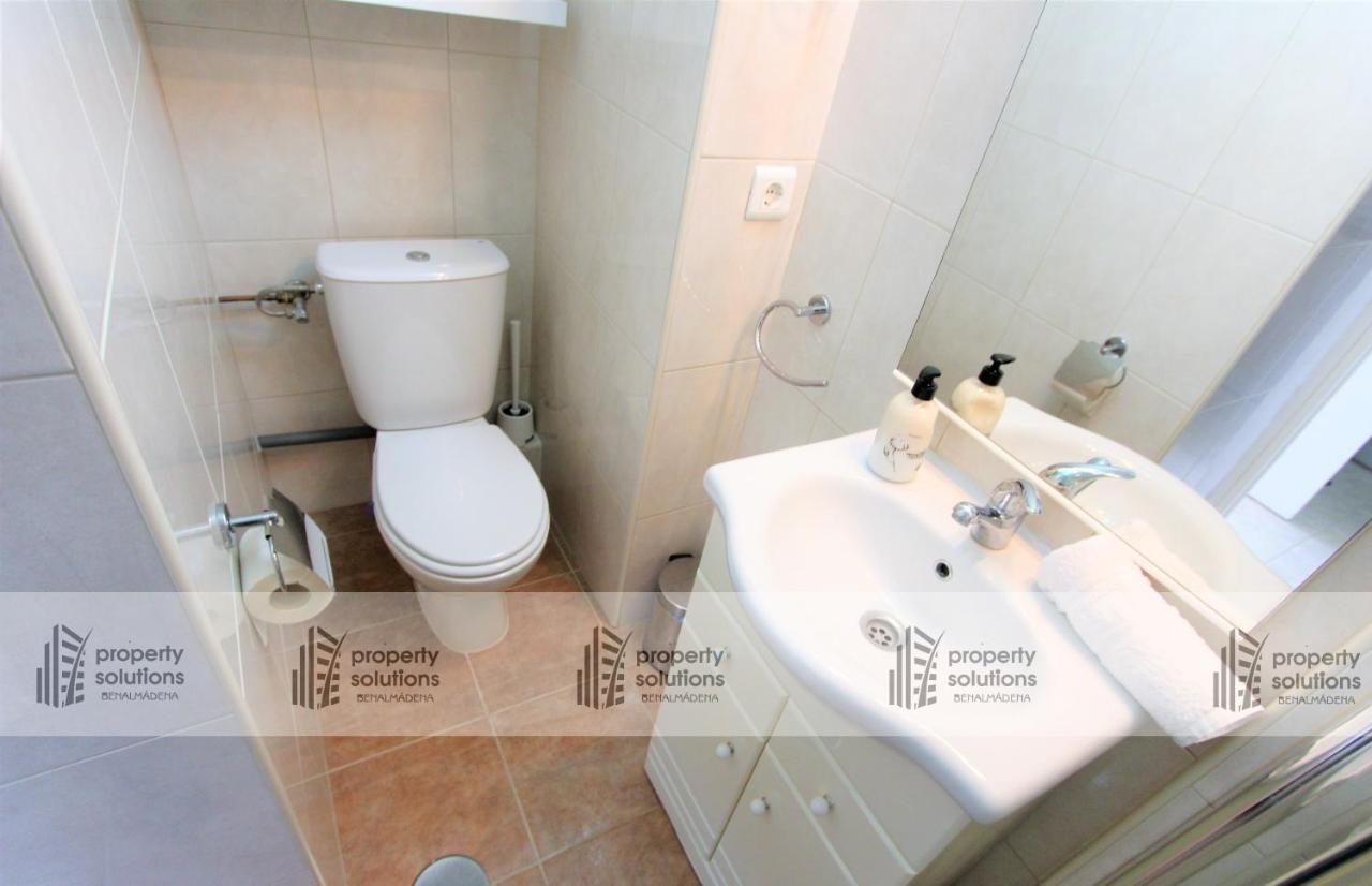Appartement 1.012 Aguila. Cercano A La Playa Y Al Centro De Benalmadena. Excelente Ubicacion. Benalmádena