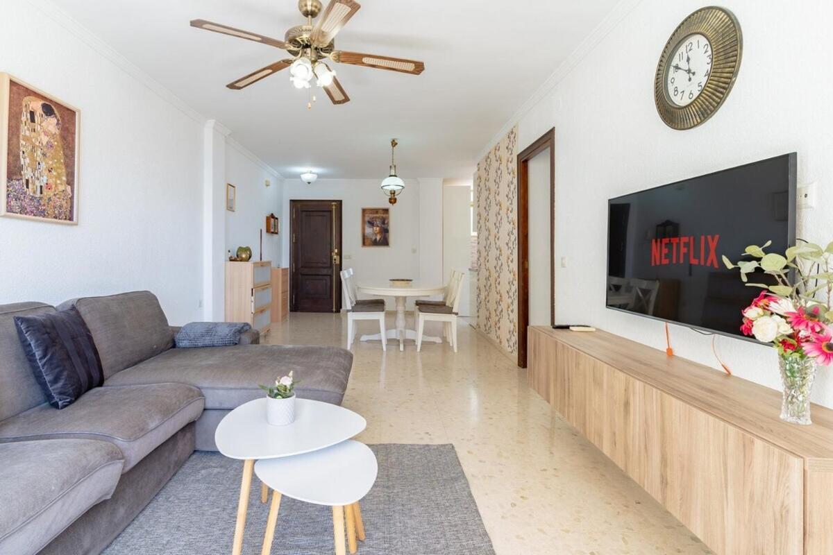 3 Bedroom Close To The Apartment