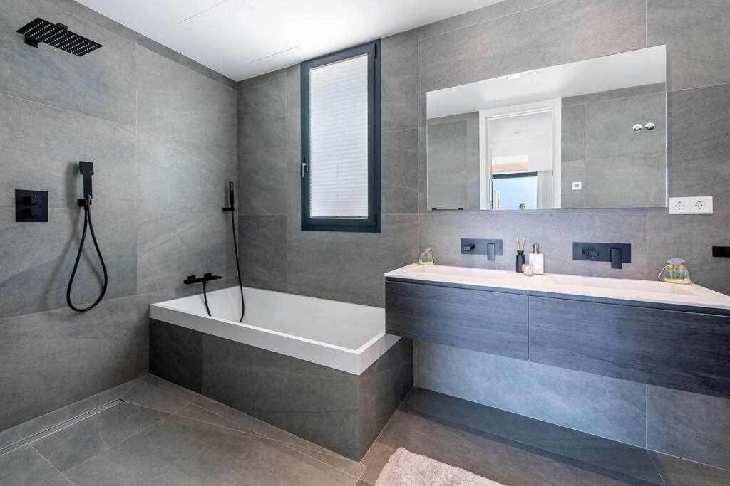 Villa 797 - Lujosa Y Moderna En Puerto Marina