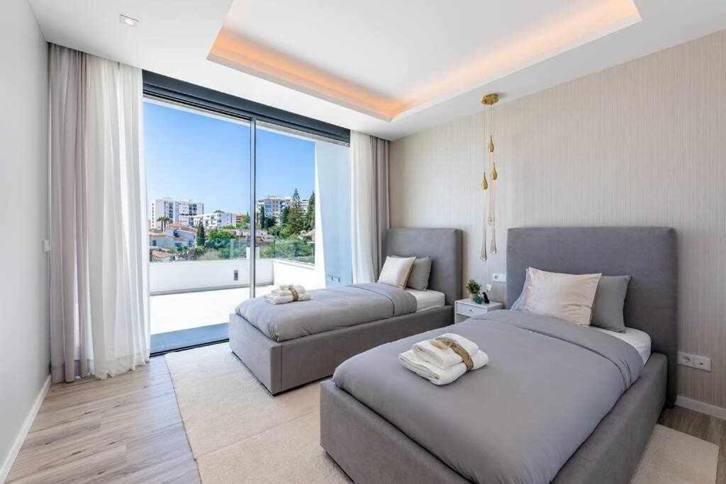 797 - Lujosa Y Moderna En Puerto Marina Villa Benalmadena