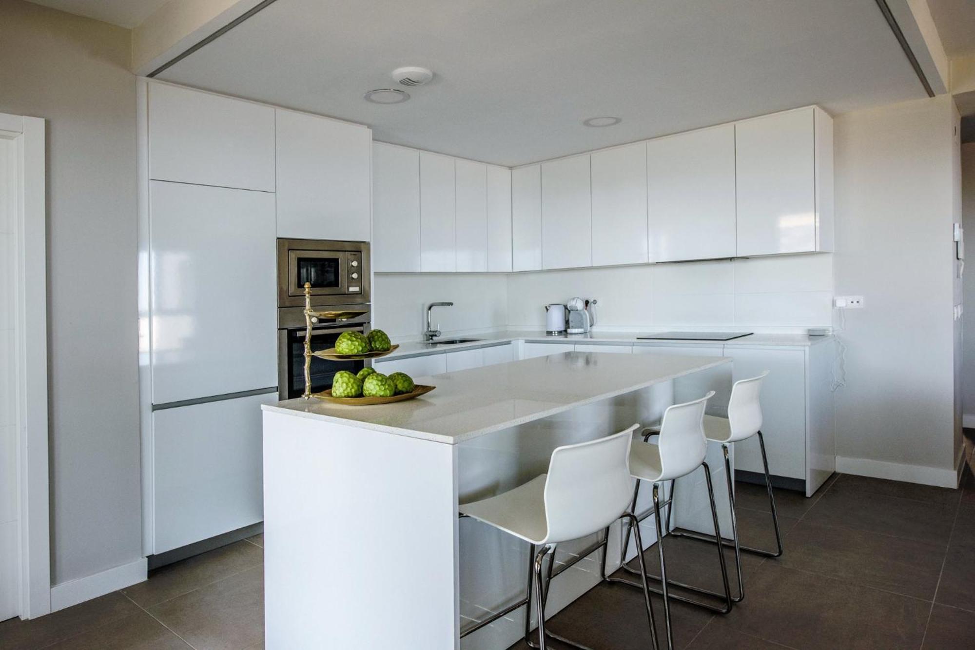 Luxury Serenity Benalmadena. Sea, Mountain View Apartment