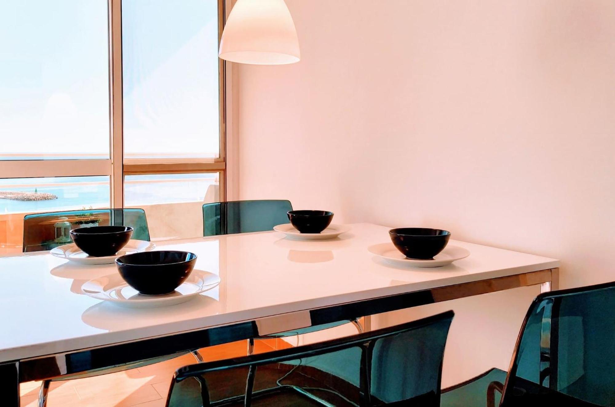 Apartment Deluxe Penthouse With Sea Views Near Puerto Marina