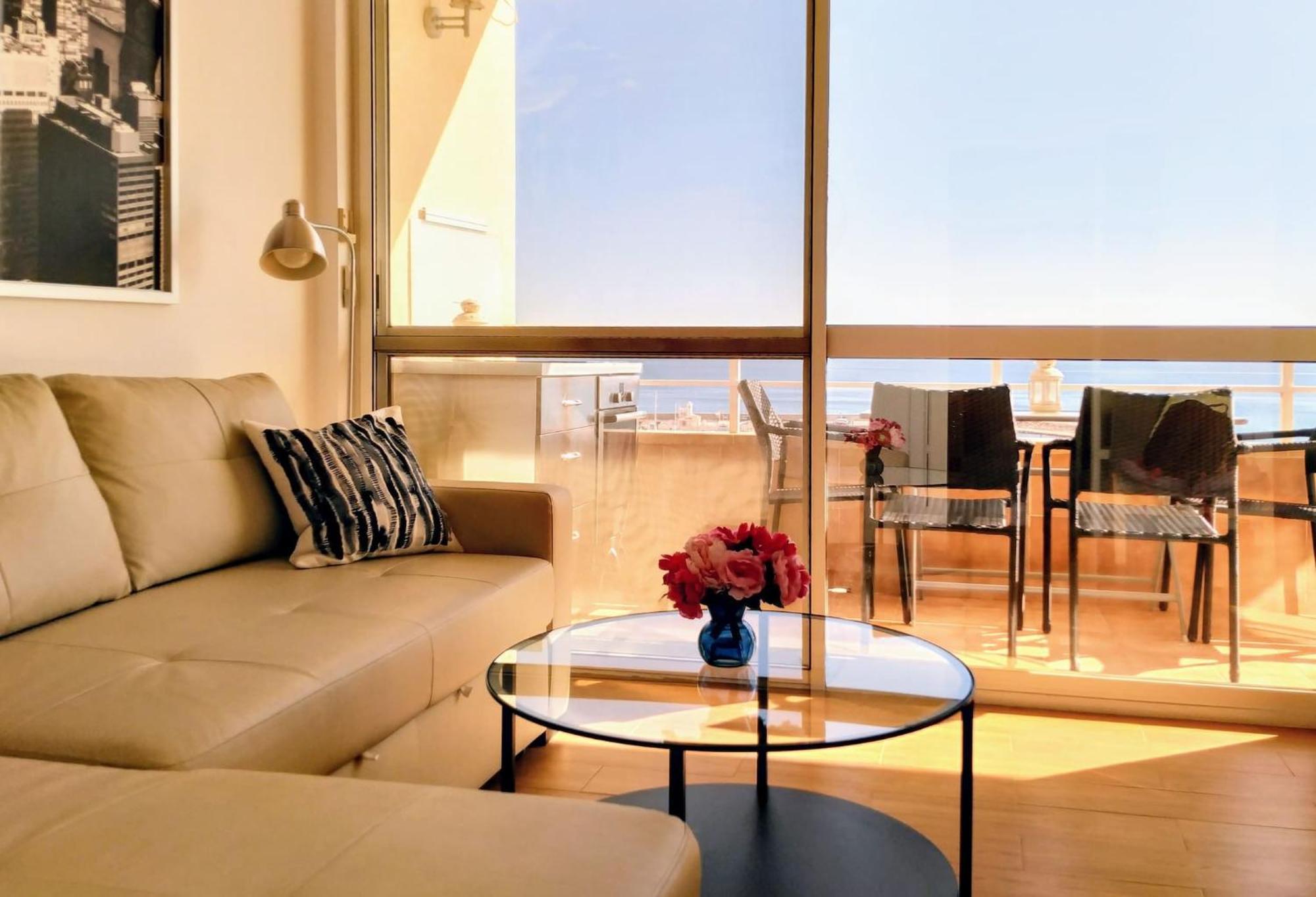 Apartment Deluxe Penthouse With Sea Views Near Puerto Marina