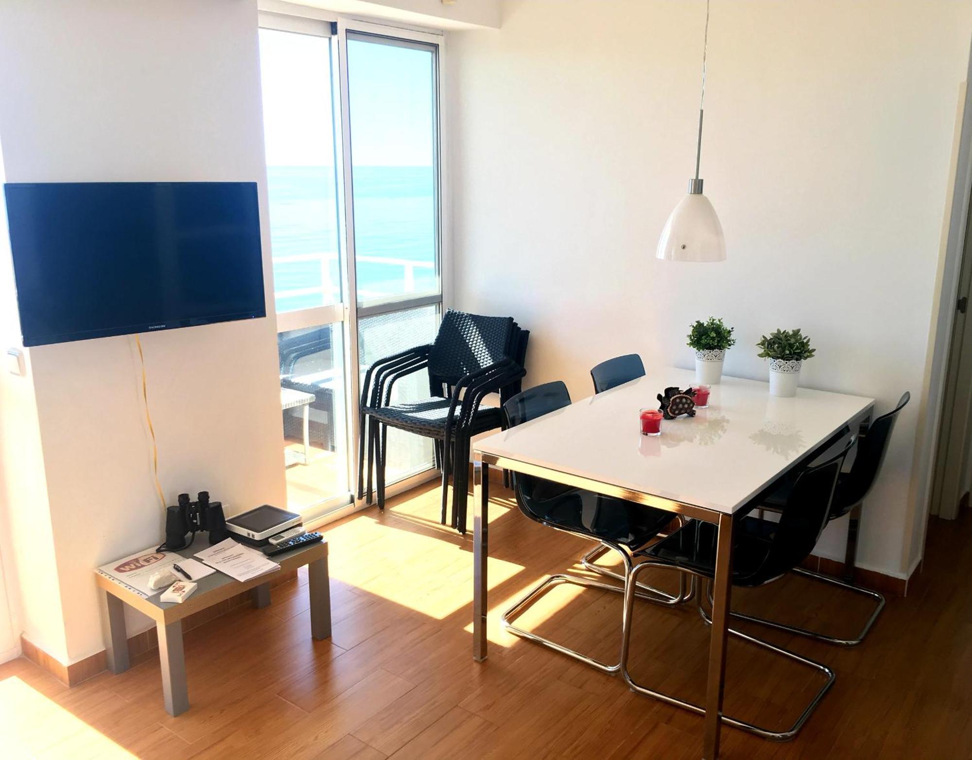 Deluxe Penthouse With Sea Views Near Puerto Marina Apartment