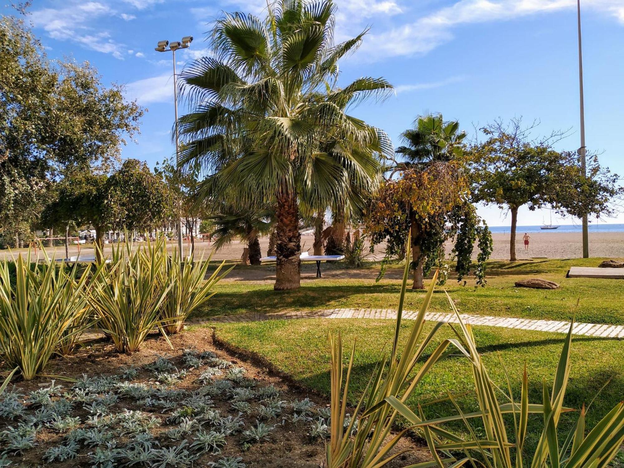Apartment Deluxe Penthouse With Sea Views Near Puerto Marina *