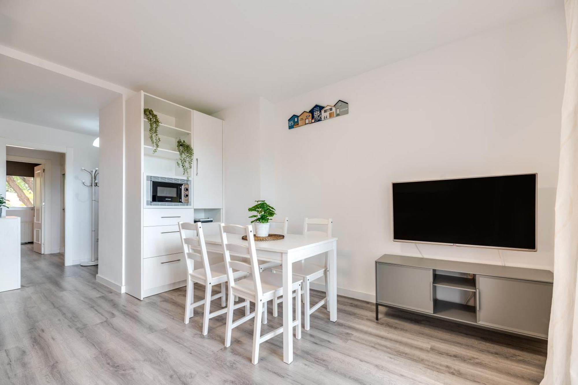 Vb Myramar 1bdr Centre-coast Apartment *