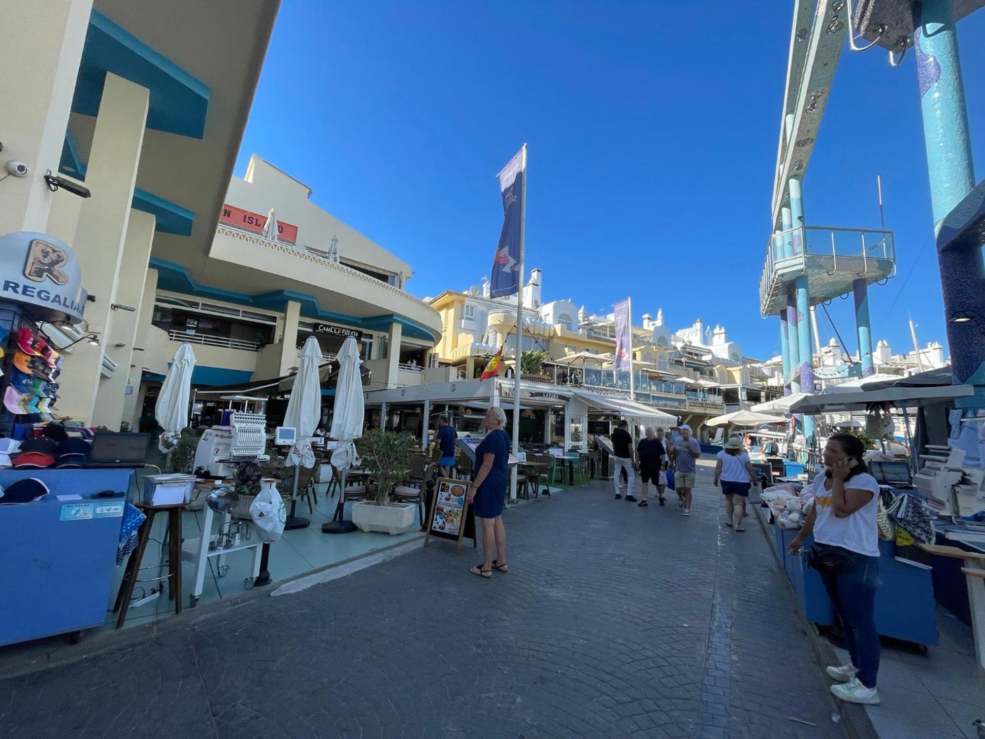 Isla Puerto Marina *