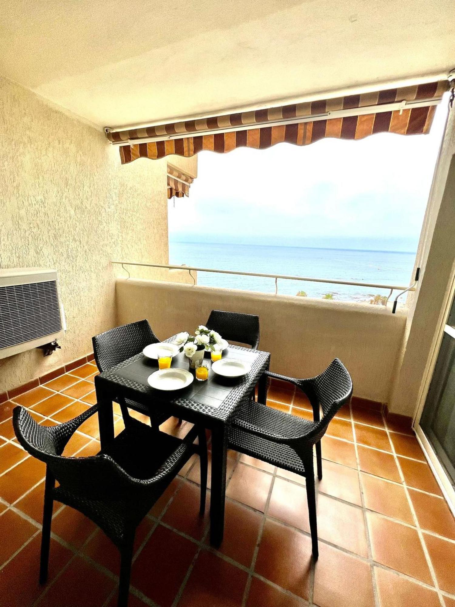 Apartment Frontal Sea View Benalbeach