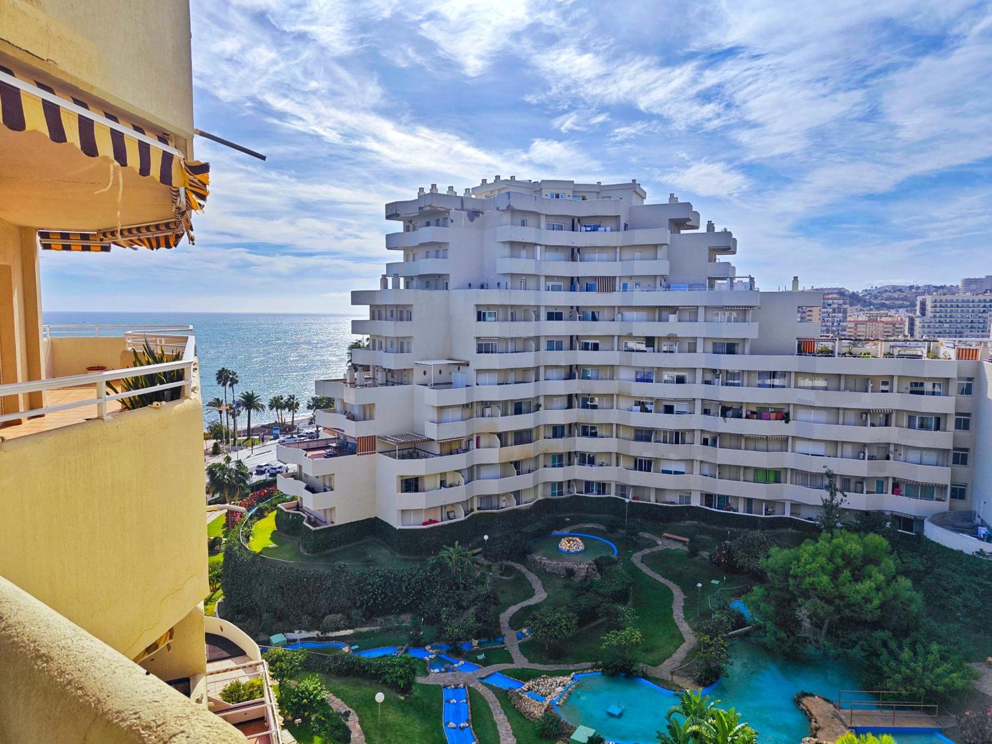 Apartamento Holidays Benalbeach *