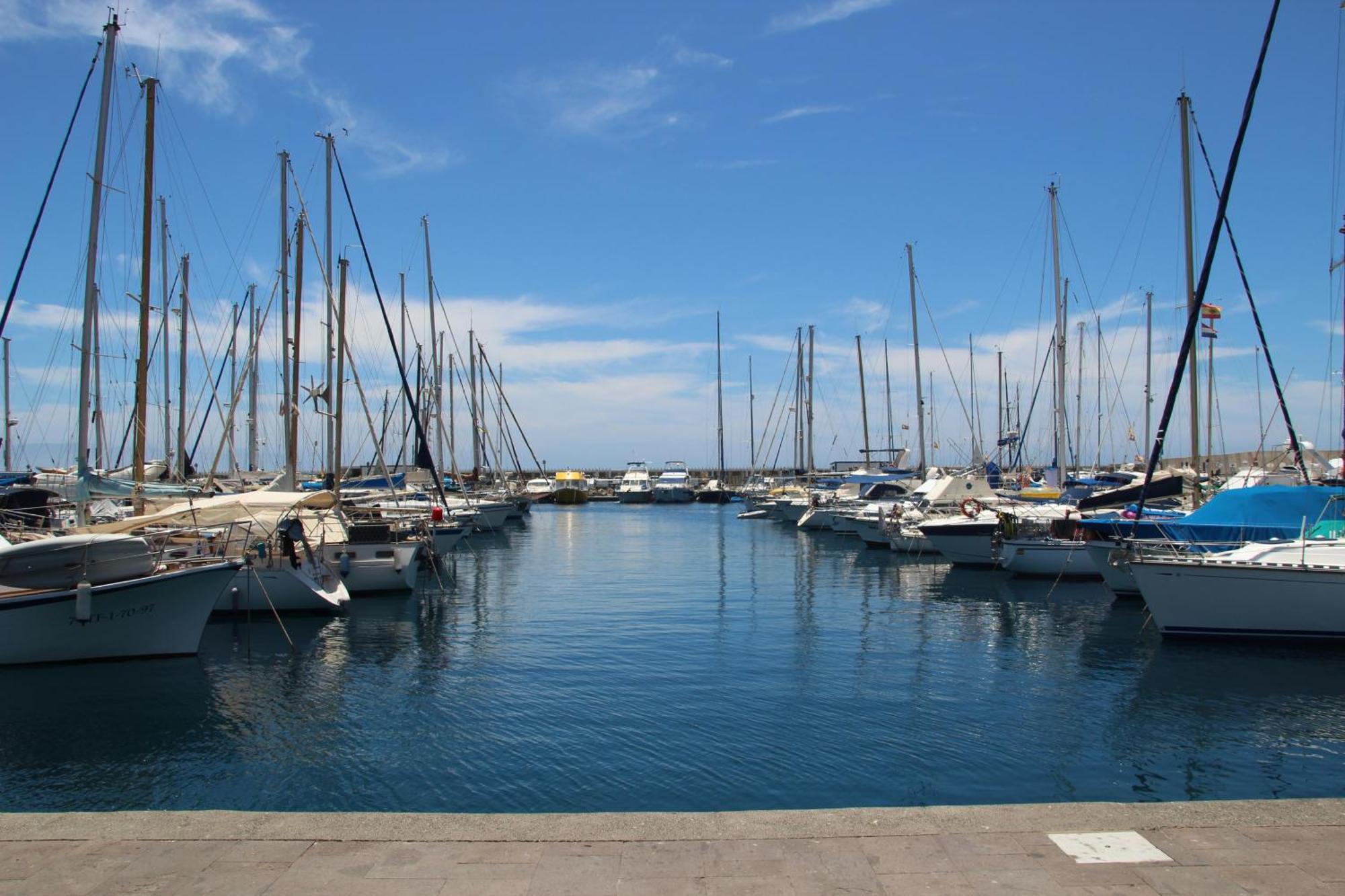 Sunstay Seaside Flat I Puerto Marina Appartement *
