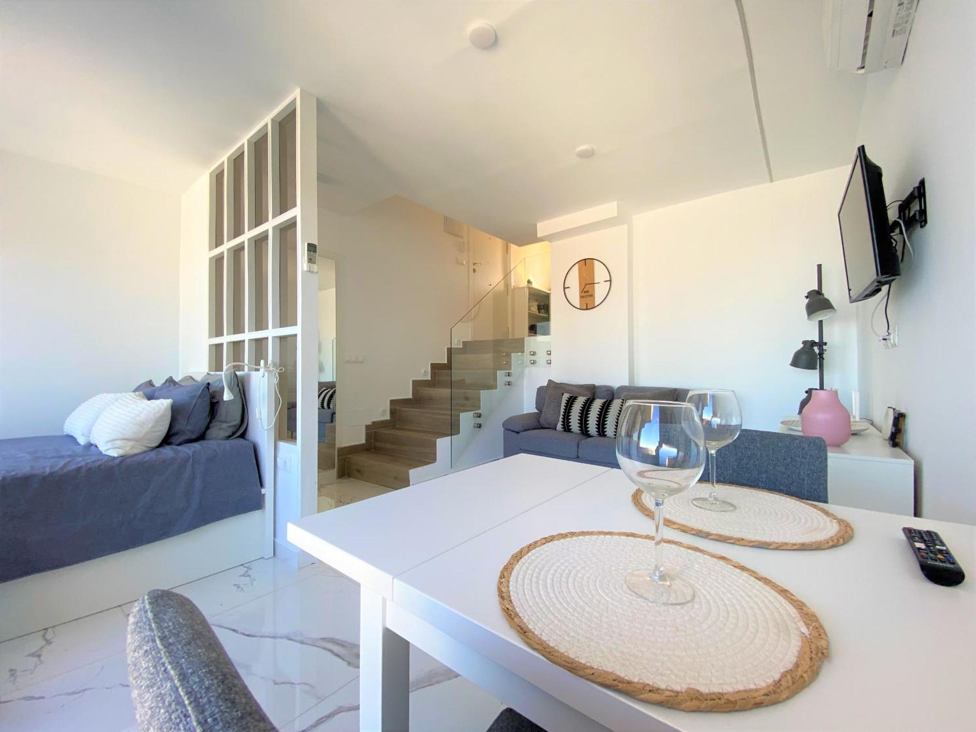 Apartment Aloha Playa Deluxe Wifi Swimming Pools & Parking Benalmadena