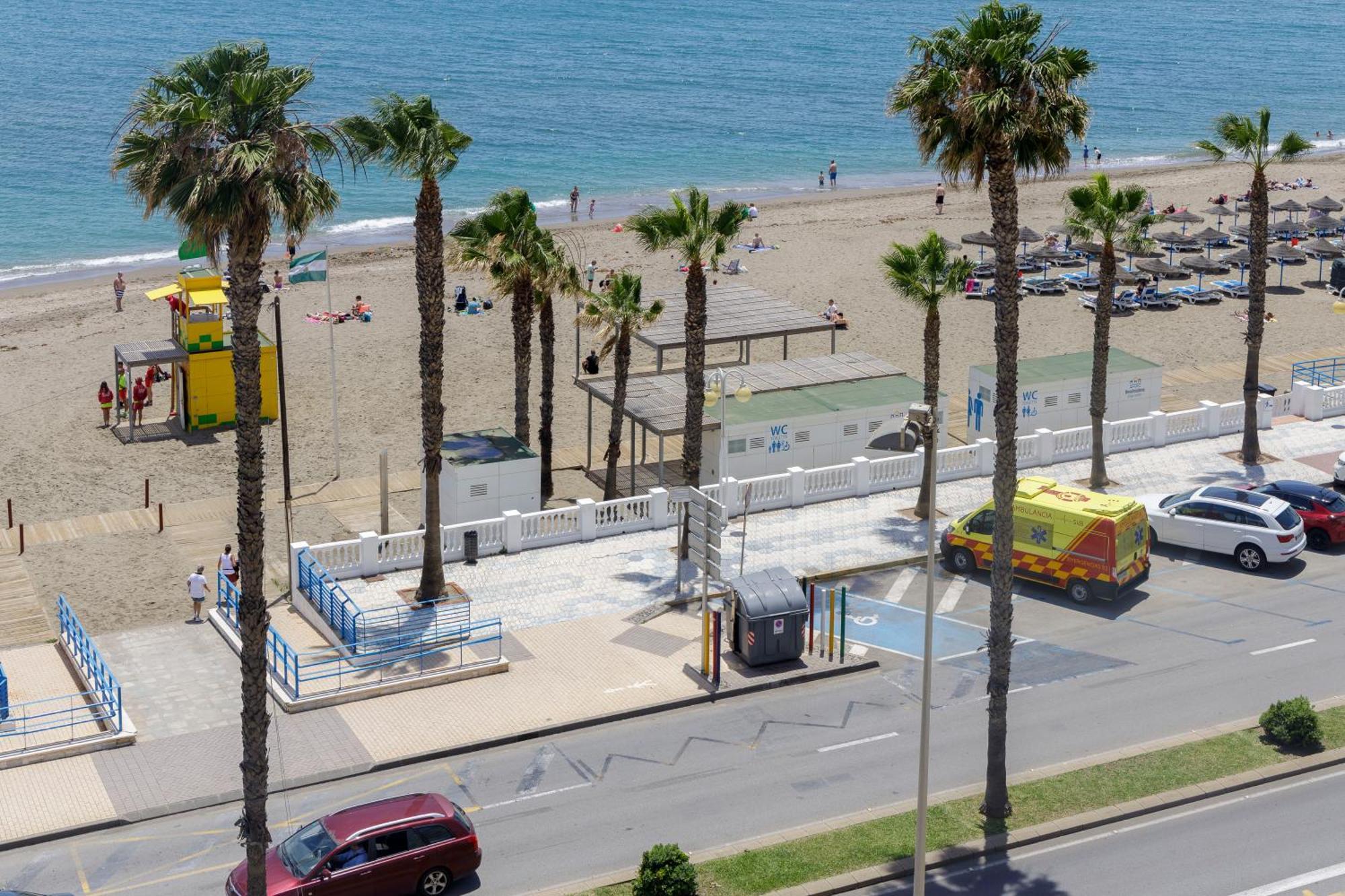 First Line Sea Views With Pool And Free Parking Appartement Benalmádena