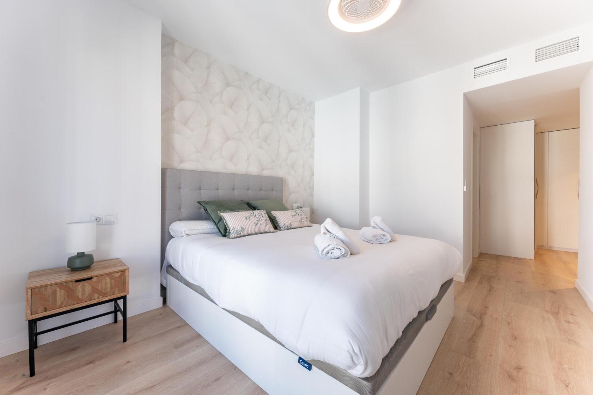 Bhost - Carmenes Apartment *