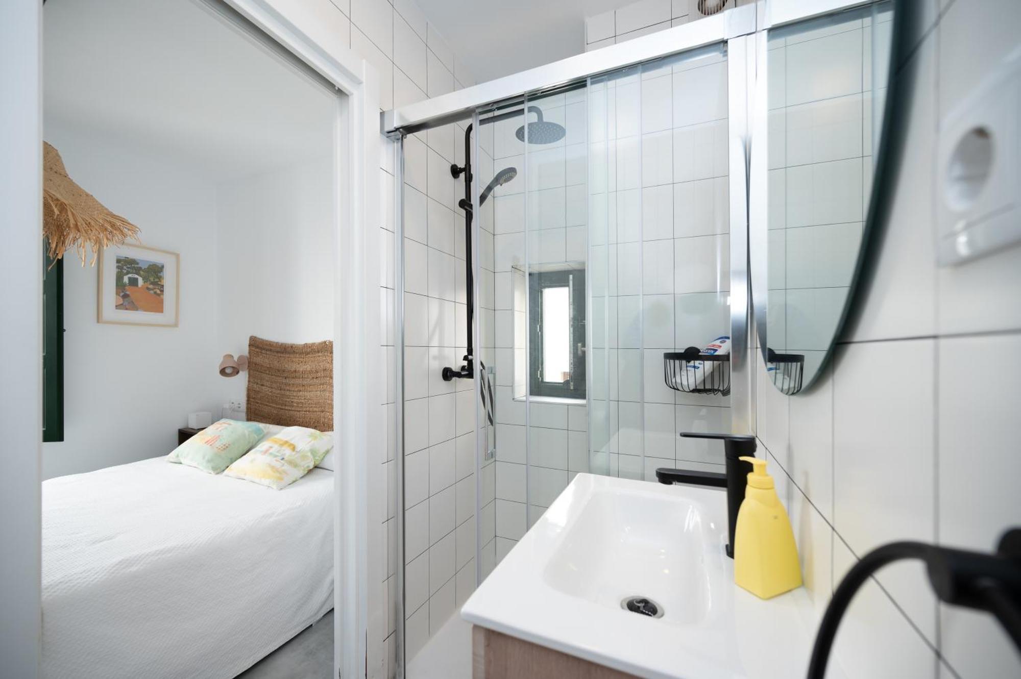 Lovely House In Peaceful Courtyard Apartment