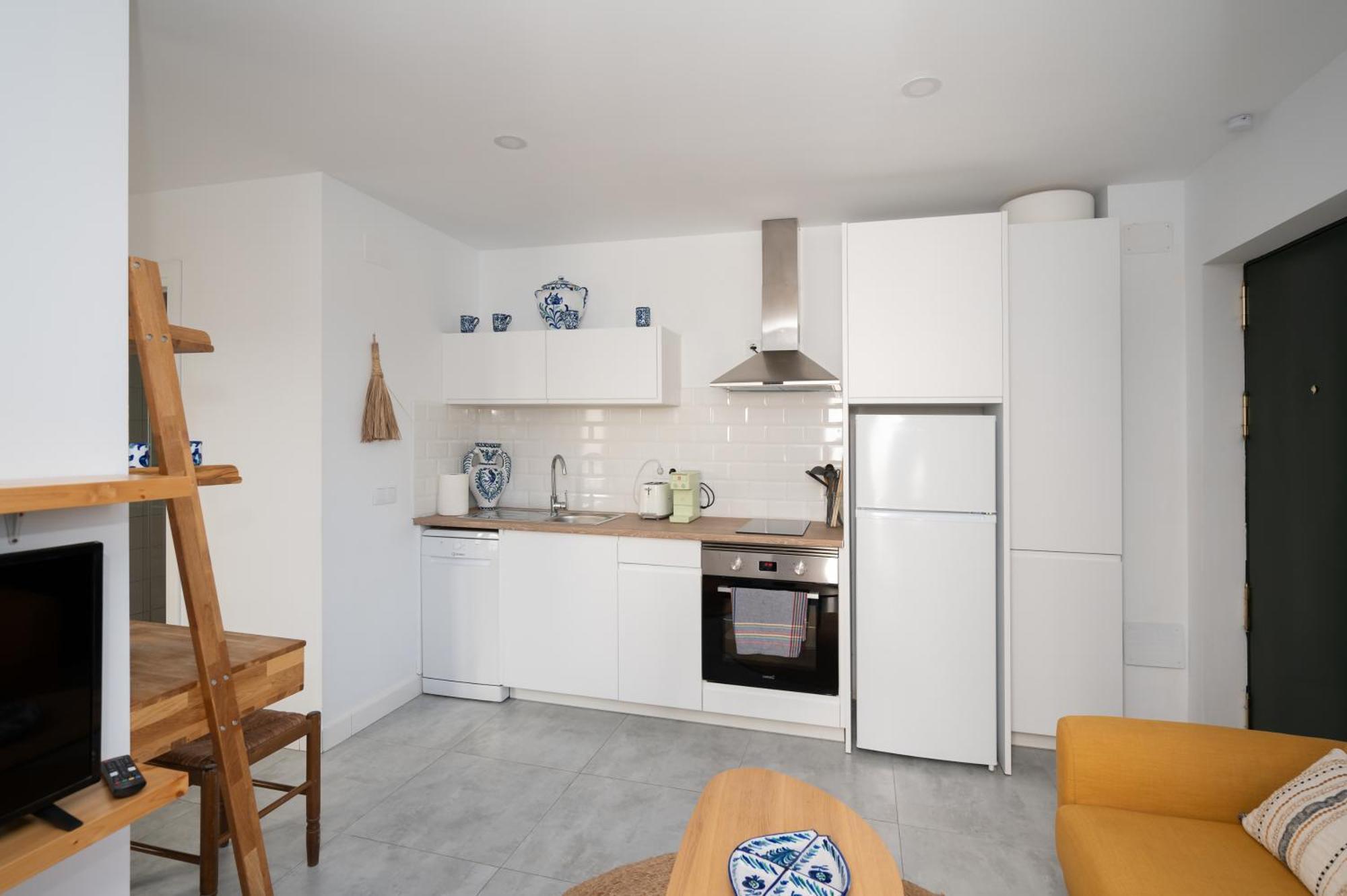 Apartment Lovely House In Peaceful Courtyard Benalmadena
