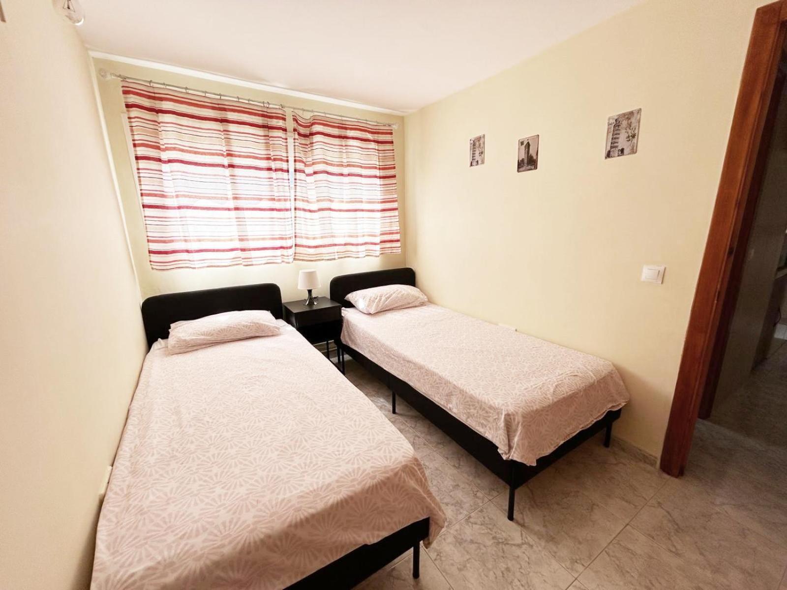 2 Bed - Stunning Views Apartment *