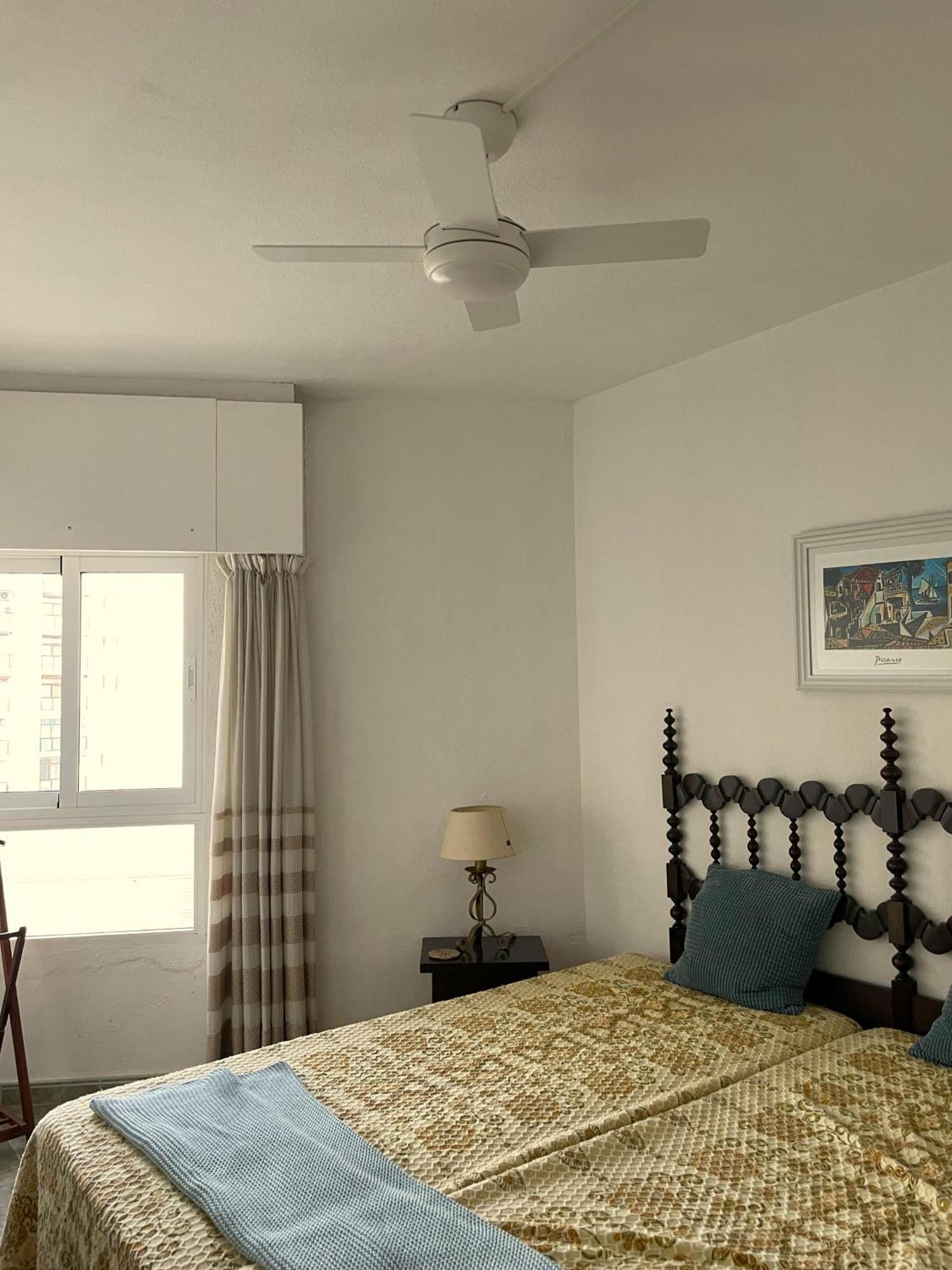 First Line, To The Beach, 1 Bed , Sleeps *