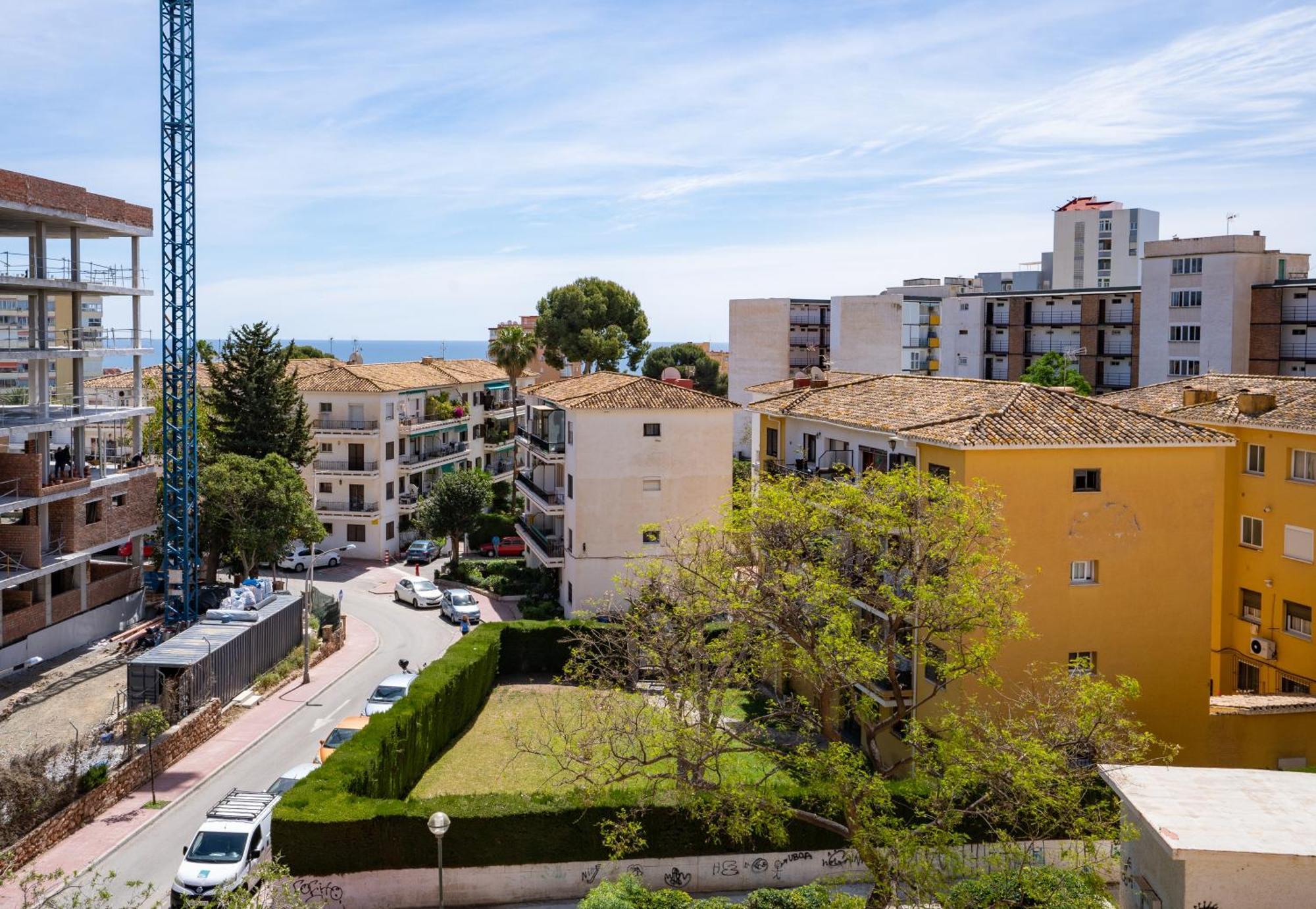 Habitacion Doble Con Bano Compartido En * Benalmádena