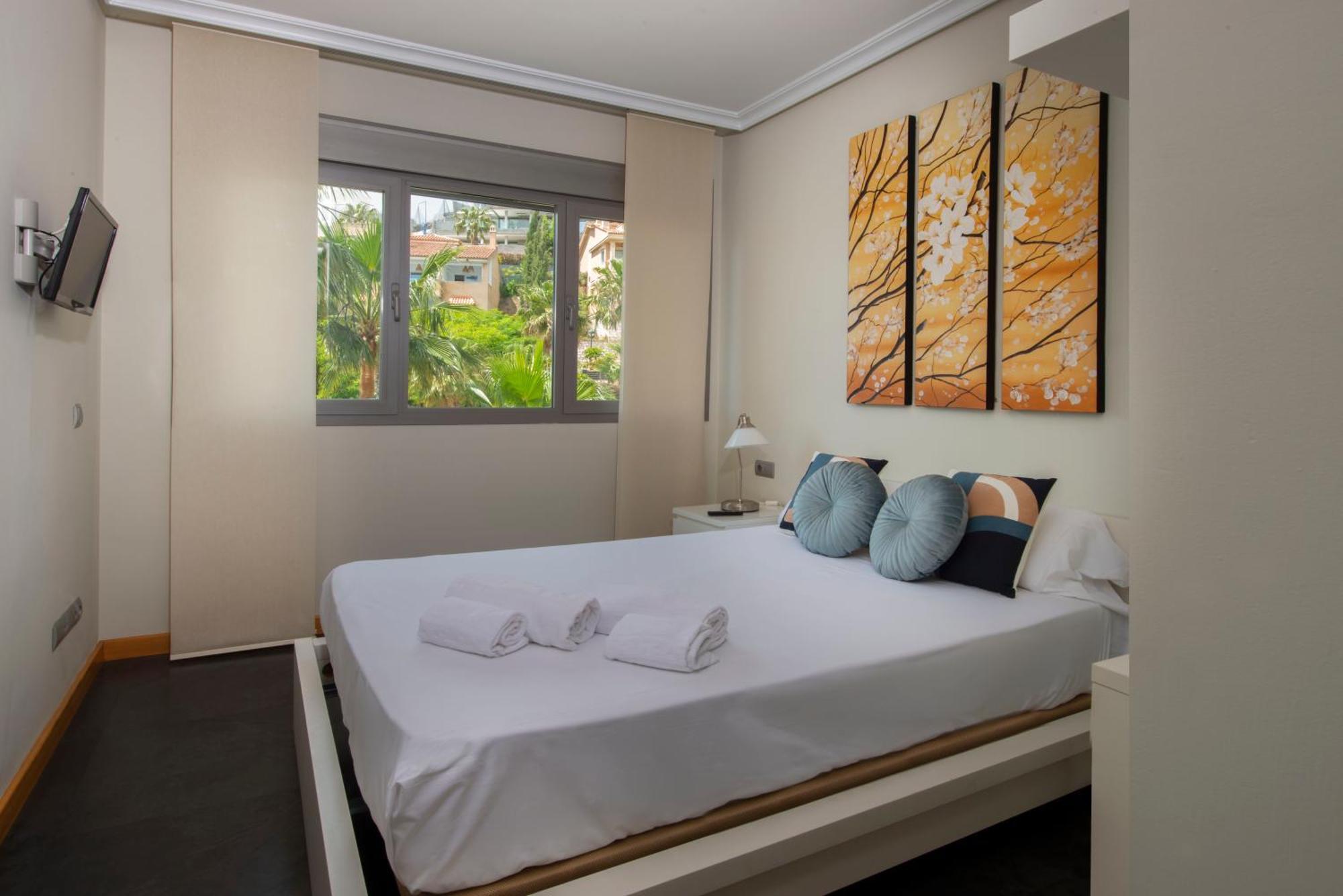 Apartamento Con Piscina * Benalmádena