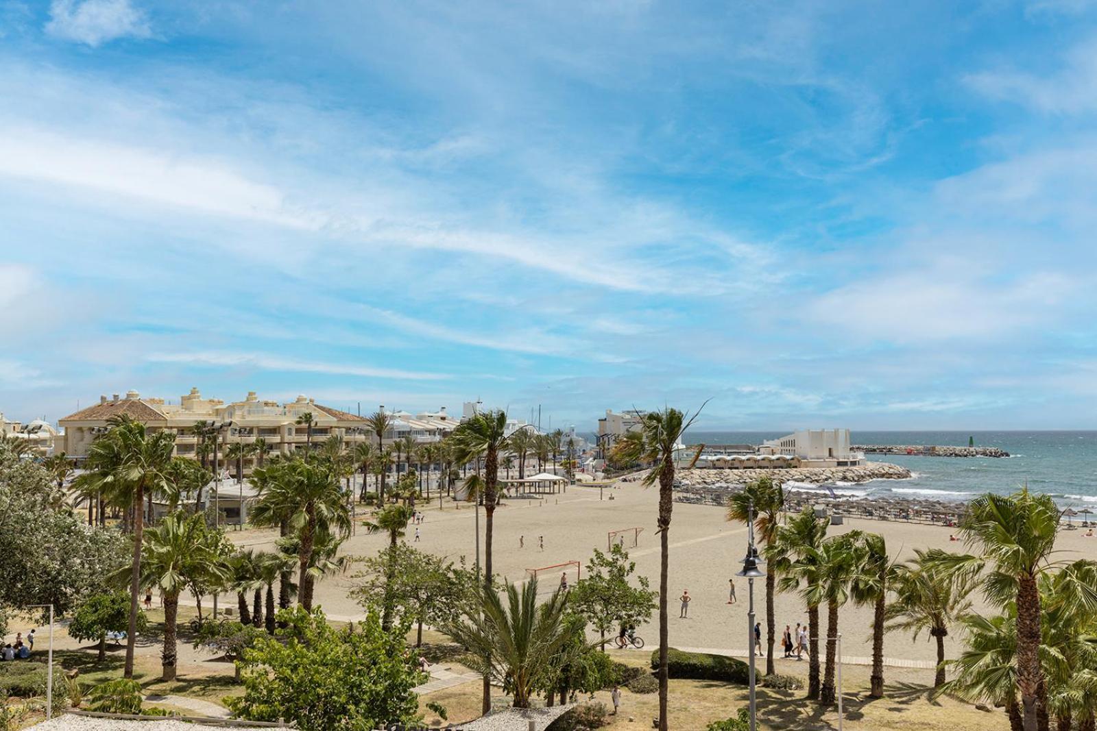Apartment 008 Plaza Ole Beachfront With Sea Views And Access Benalmadena