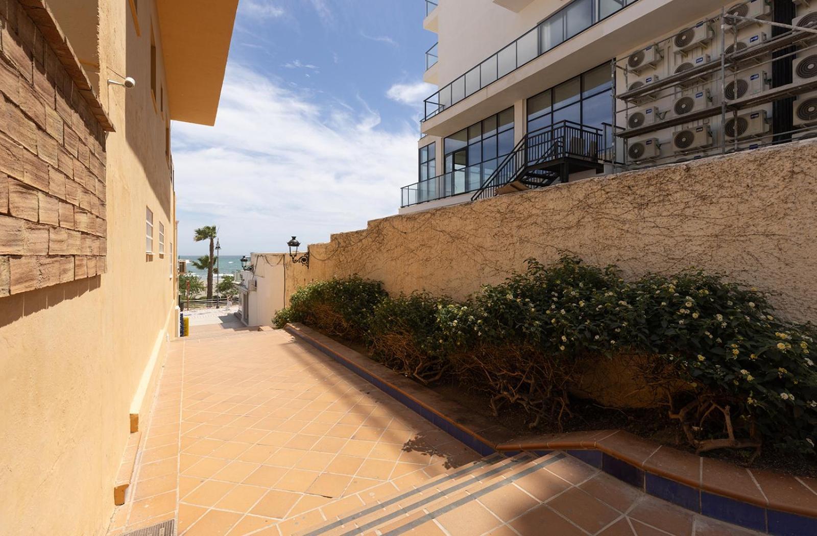 008 Plaza Ole Beachfront With Sea Views And Access Apartment Benalmadena