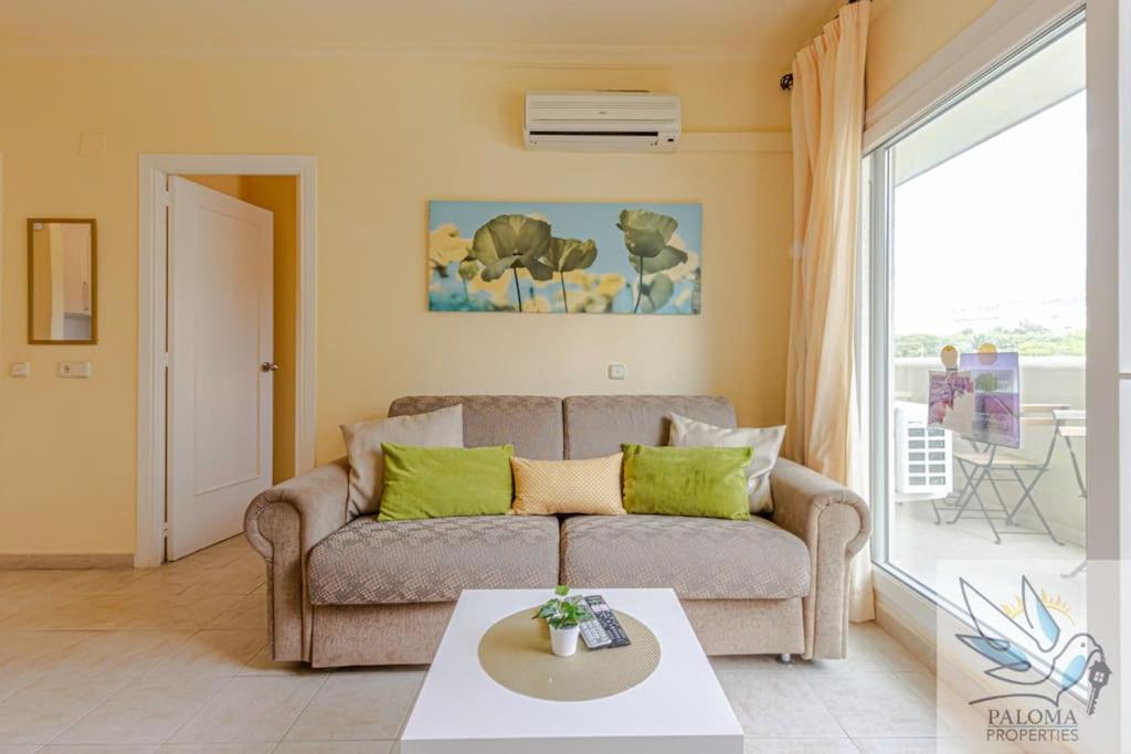 Cozy In Benal Apartment