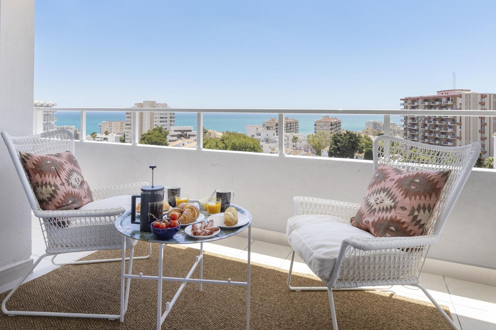 With Stunning Sea Views, Terrace * Benalmadena