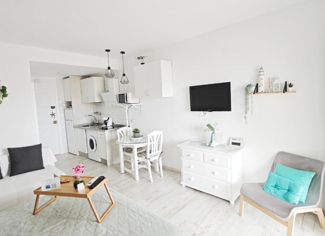 Apartamento Holidays Benalbeach