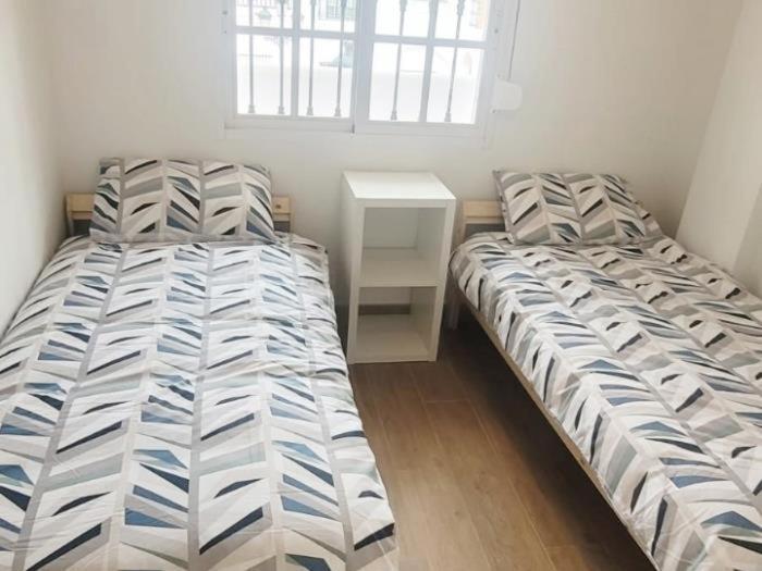 Apartment Partial Ocean View 3 Bed - 100 M From The *