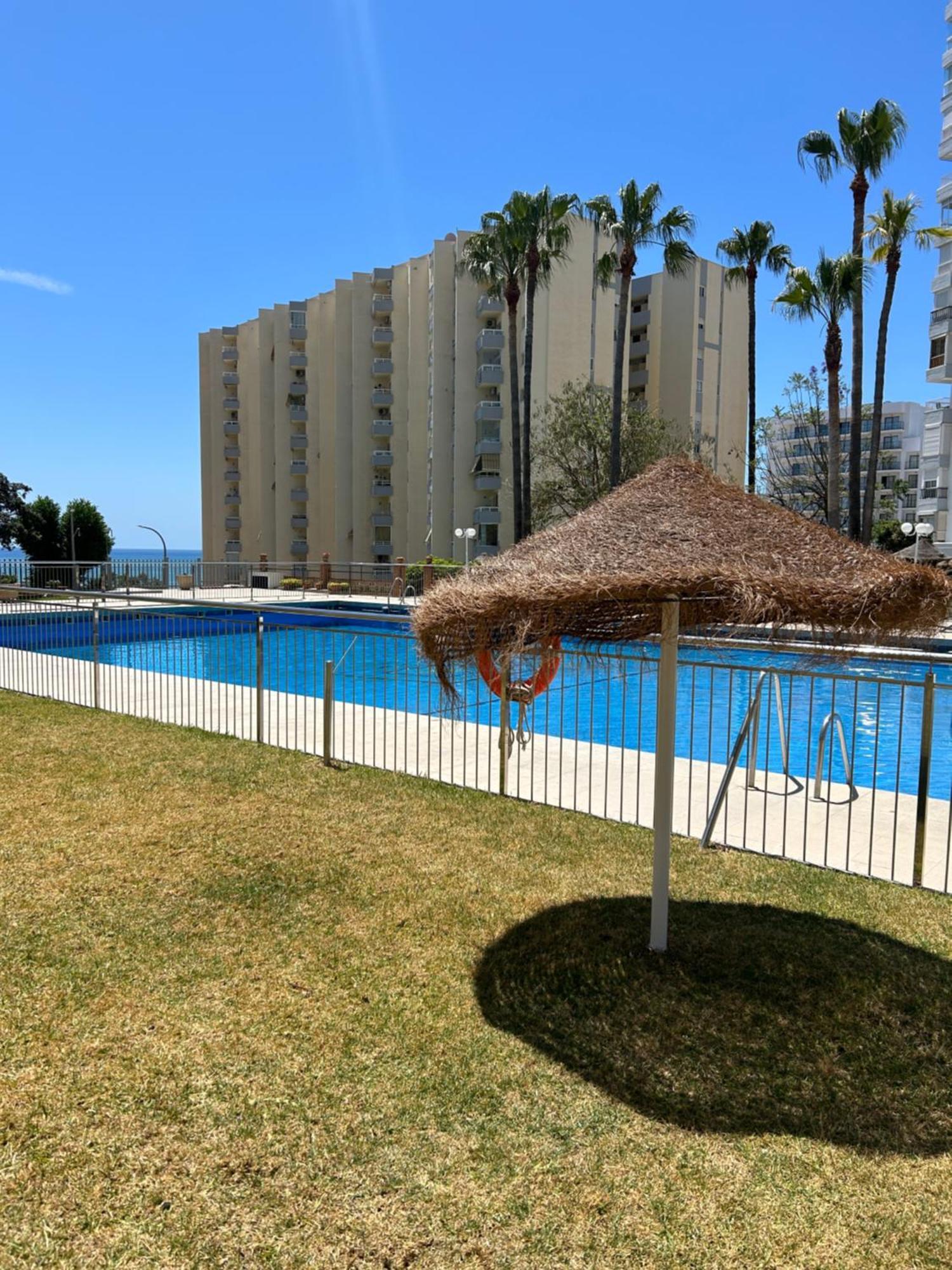 Diana - Terrace And Pool - 80m From The * Benalmádena