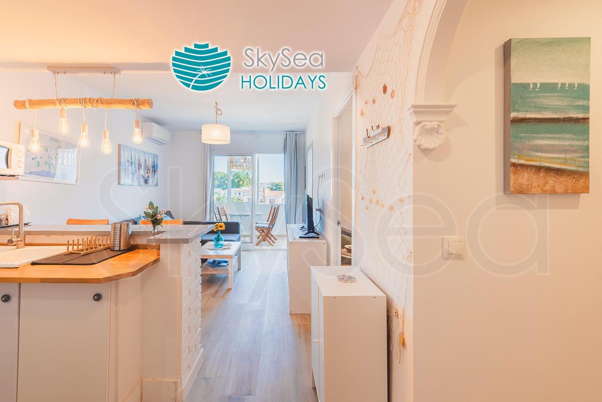Skysea Holidays Europark Apartment *