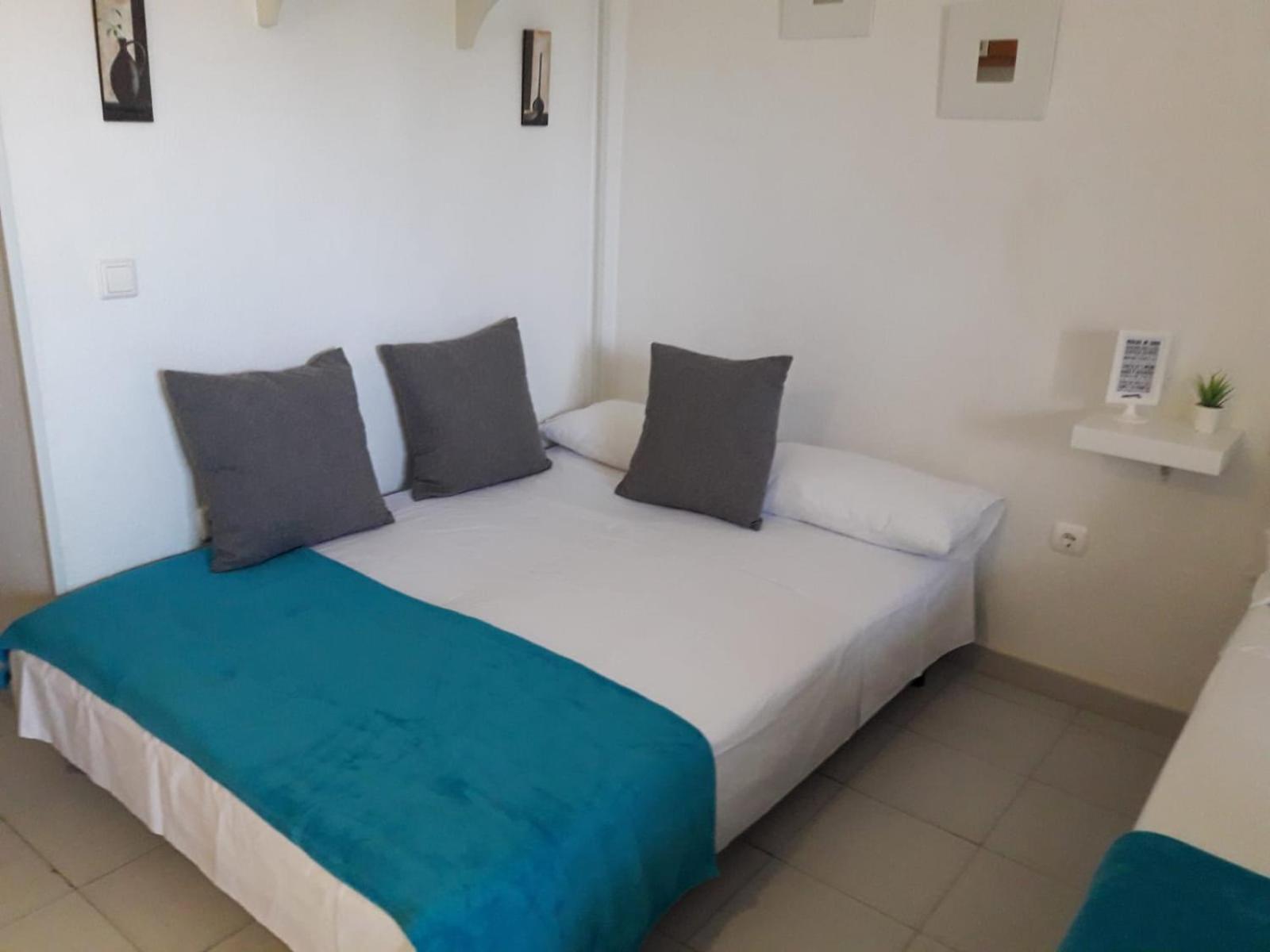 Benalbeach Holidays